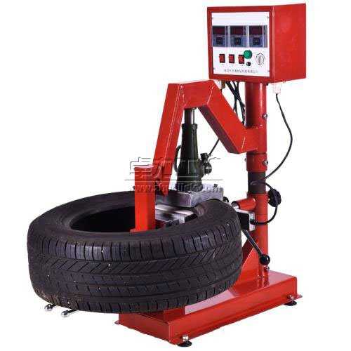 轎車(chē)輪胎硫化機(jī)
